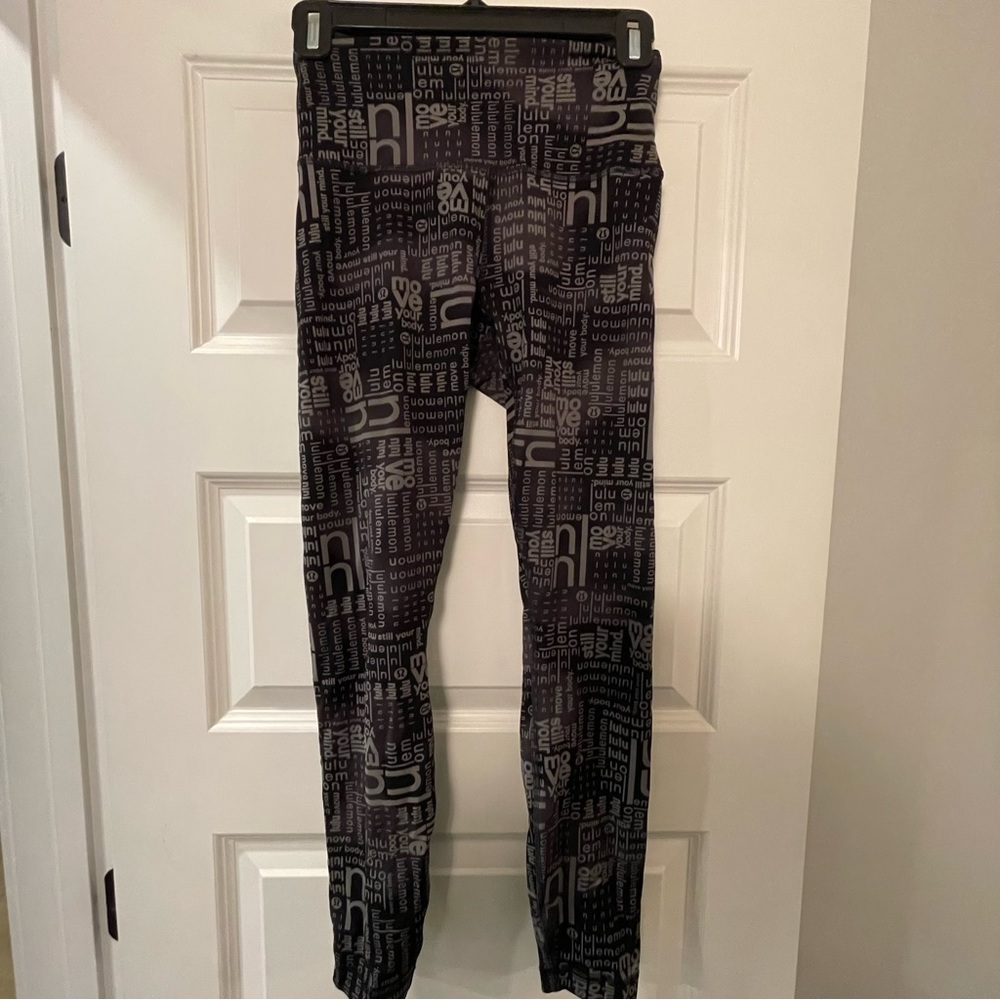 Lululemon leggings in wunder train contour fit high rise, size 6, EUC